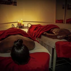 Couples treatment room(s), body treatments, aromatherapy