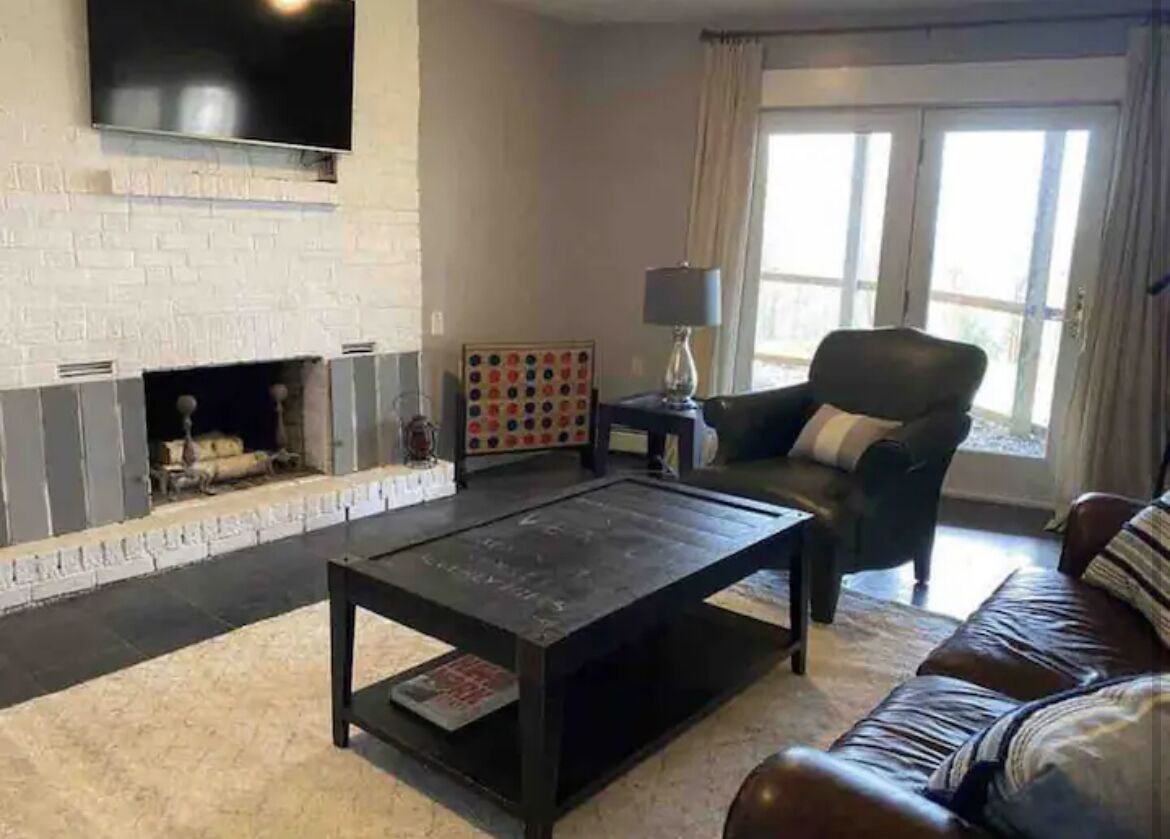 Top of the Hill Retreat w/ Lake Access