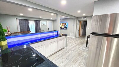 Station 450 - Stay Where The Astronauts Stayed