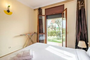 1 chambre, fer et planche à repasser, Wi-Fi