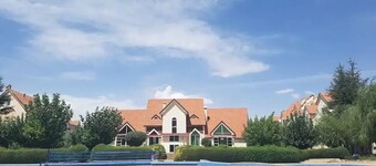 Lovely apartment with free parking in Evran