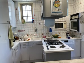 Four, lave-vaisselle