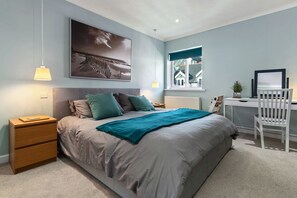 2 chambres, fer et planche à repasser, lit parapluie, Wi-Fi gratuit