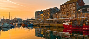 Luxury 3 bed Apartment Mount Wise Plymouth Parking
