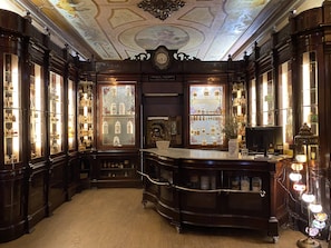 Reception - Pharmacia Guest House (Coimbra)