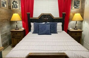 3 bedrooms - Casa De Dixie (College Station)