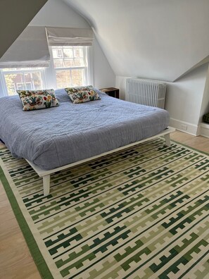 5 soverom, strykejern/-brett, wi-fi og sengetøy