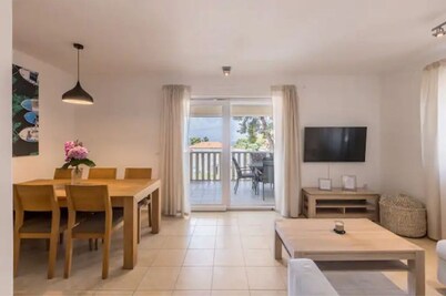 MAR Sea View Apartment