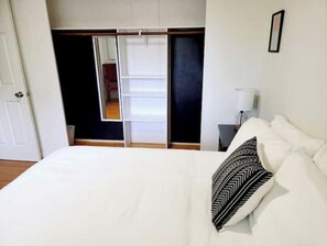 4 camere, ferro/asse da stiro, Wi-Fi gratuito, lenzuola