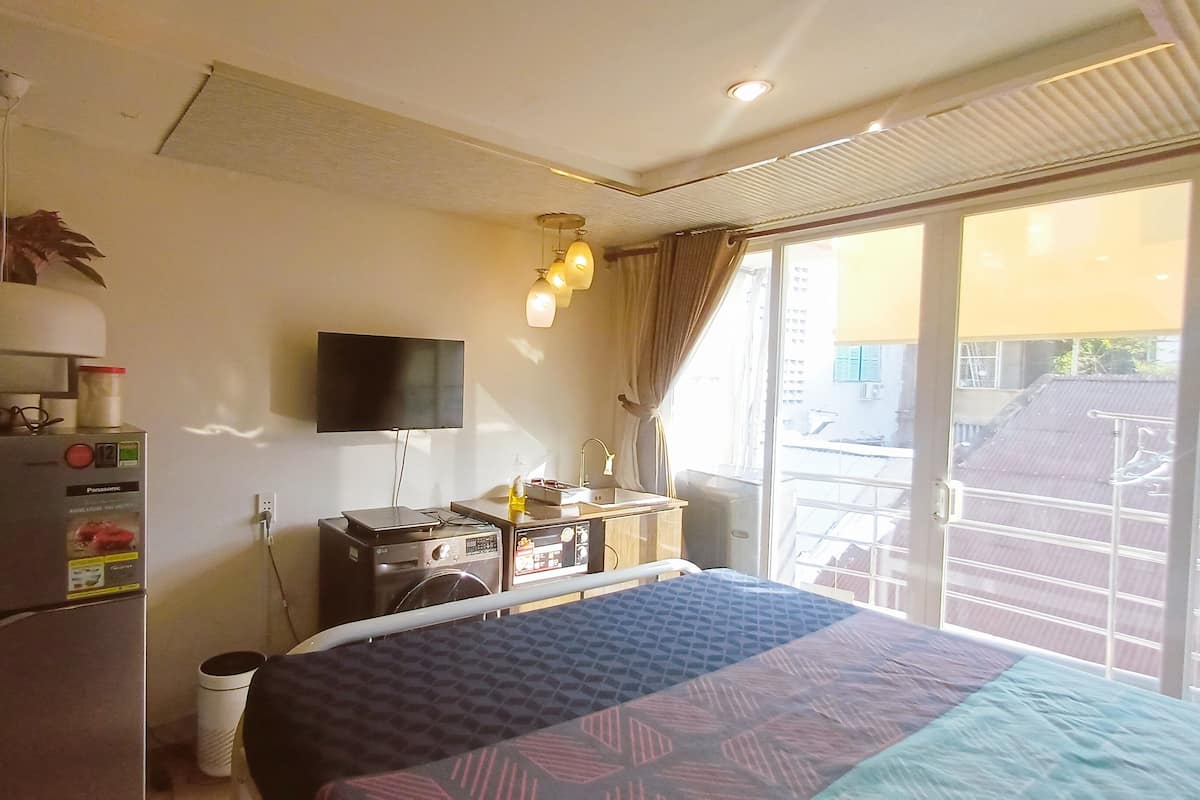 1 bedroom, premium bedding, minibar, desk