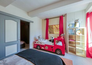 2 Schlafzimmer, Bügeleisen/Bügelbrett, Reisekinderbett, WLAN