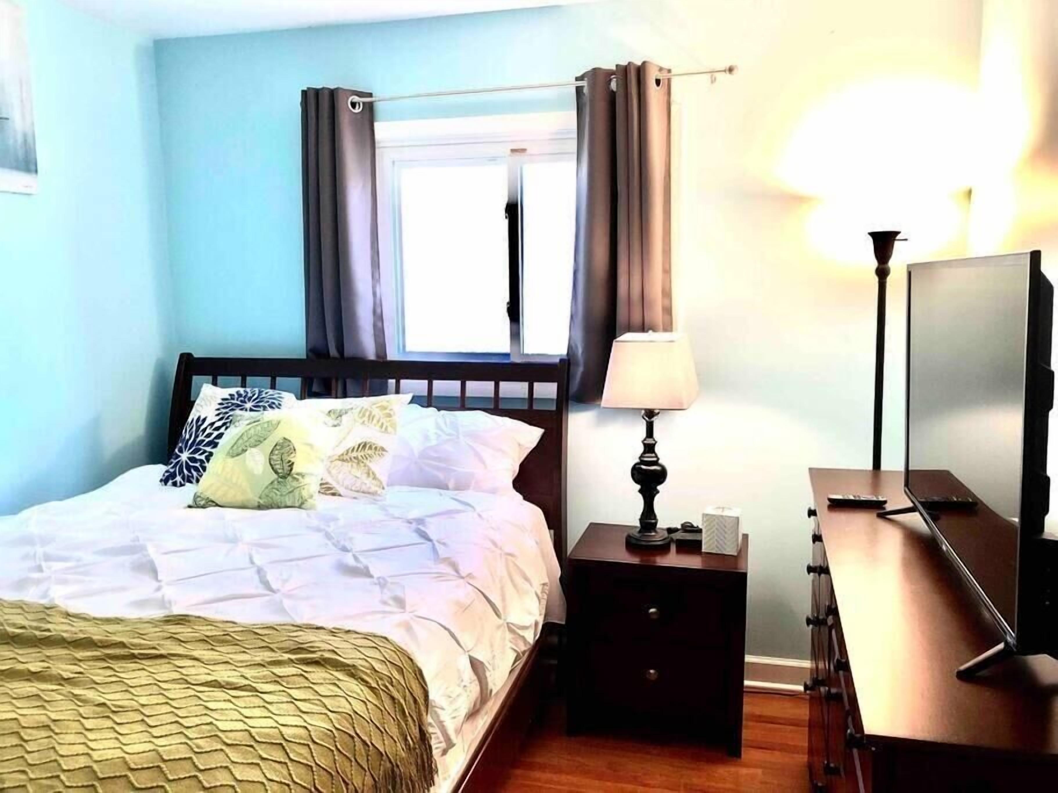 The Ultimate Escape. Unpack, Relax, Enjoy!Sleeps14