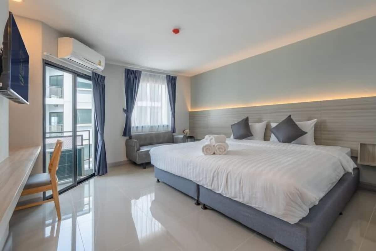 Coffre-fort, bureau, rideaux dâobscurcissement, accĂšs au Wi-Fi (inclus)