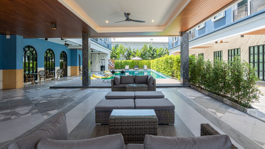 Cozy Blu Suvarnabhumi