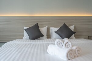 Grand Double Room | In-room safe, desk, blackout drapes, free WiFi