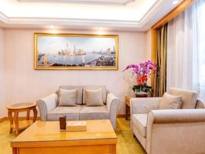 Living area - Vienna International Hotel (Shanghai)