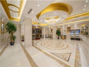 Lobby - Vienna International Hotel (Shanghai)
