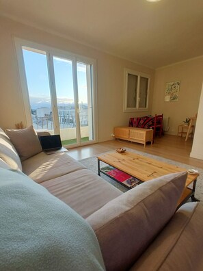 Living area - South-facing, pleasant, quiet 65 ㎡ (Montpellier)