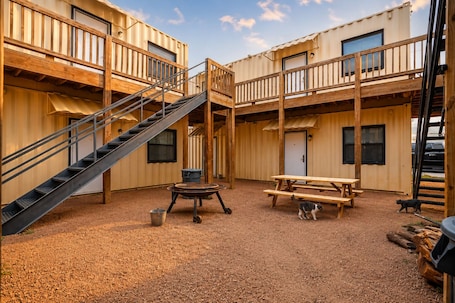 Terrace/patio. The Resource Inn Big Lake