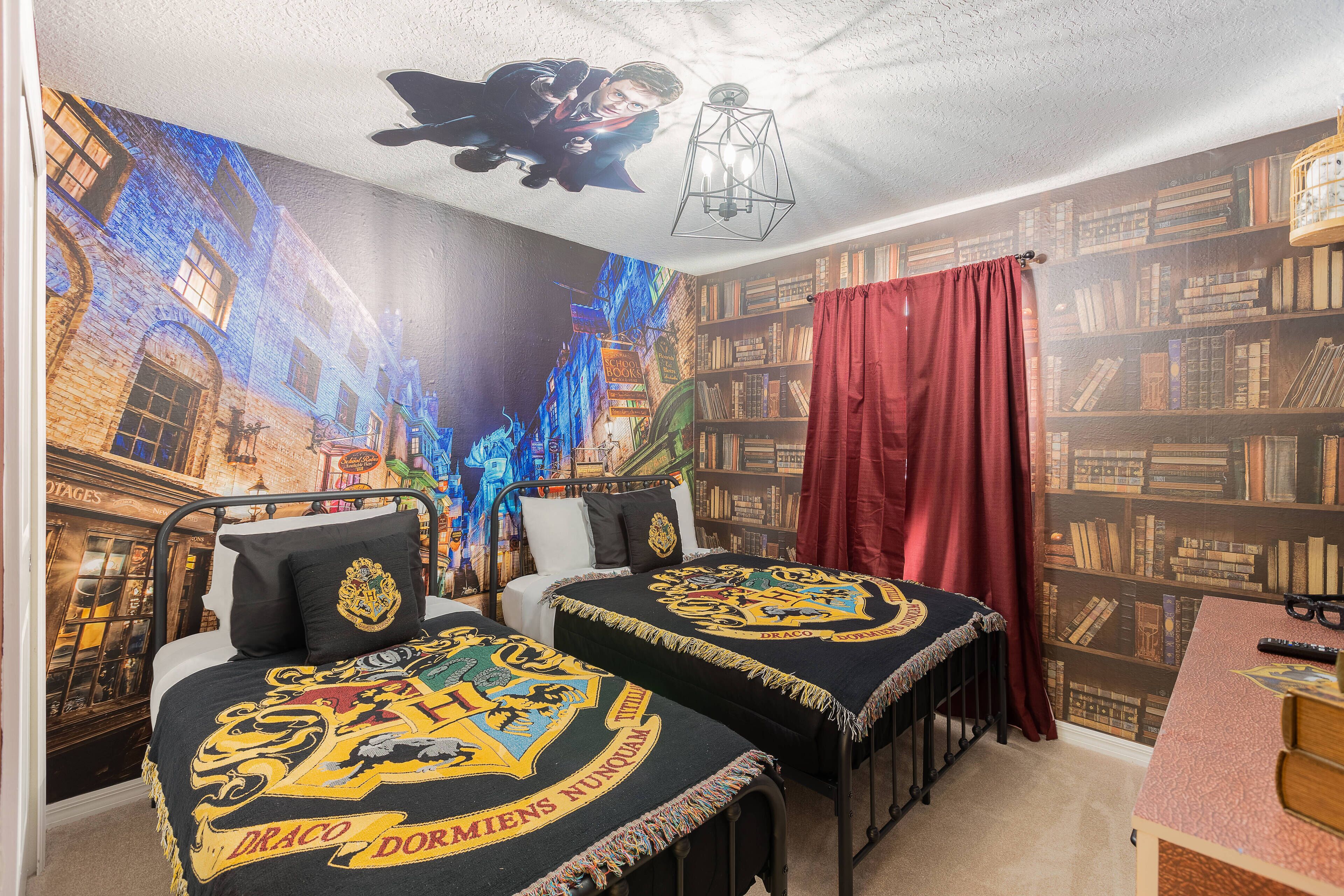 Beautiful home at Windsor Island/Pool & Game Room!