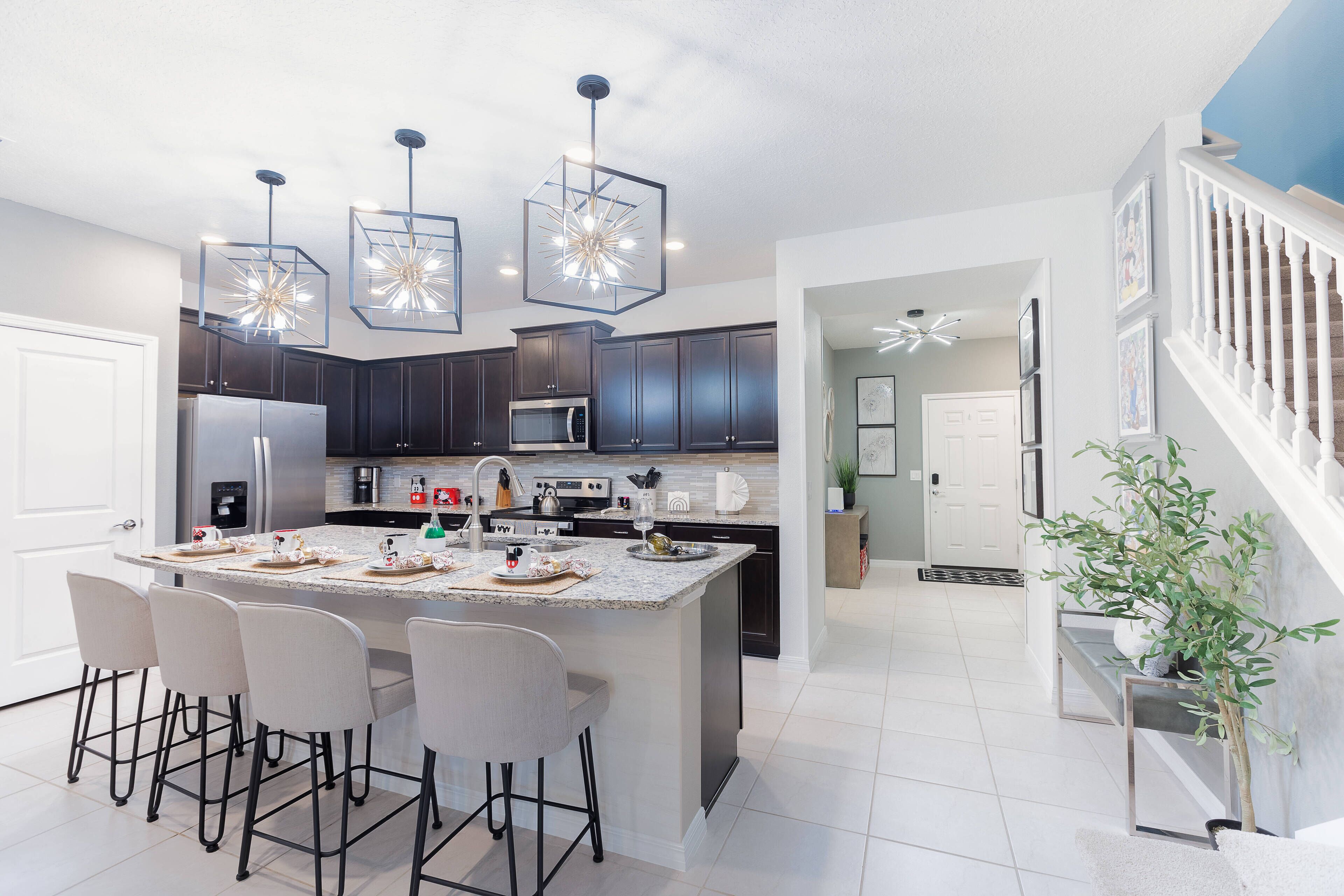 冰箱、微波炉、烤箱、炉灶