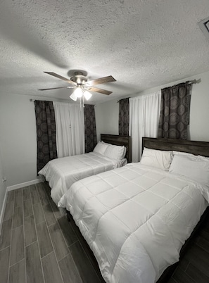2 Schlafzimmer, Bügeleisen/Bügelbrett, WLAN, Bettwäsche