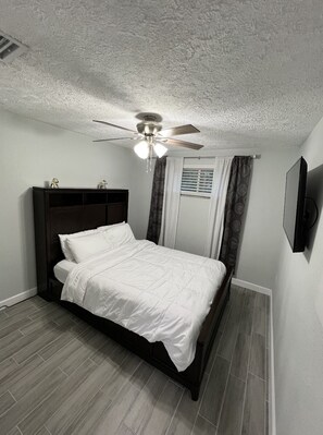 2 Schlafzimmer, Bügeleisen/Bügelbrett, WLAN, Bettwäsche
