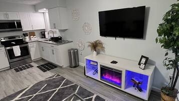 Fridge, microwave, oven, coffee/tea maker