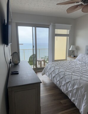 2 bedrooms, in-room safe, iron/ironing board, free WiFi