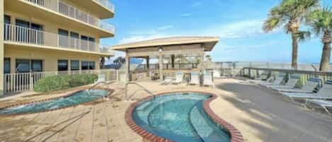 Piscine extérieure, piscine chauffée