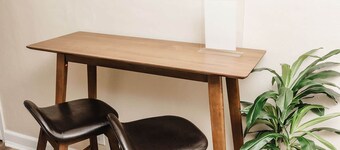 Convenient Apt W/shopping, Dining & Freeways