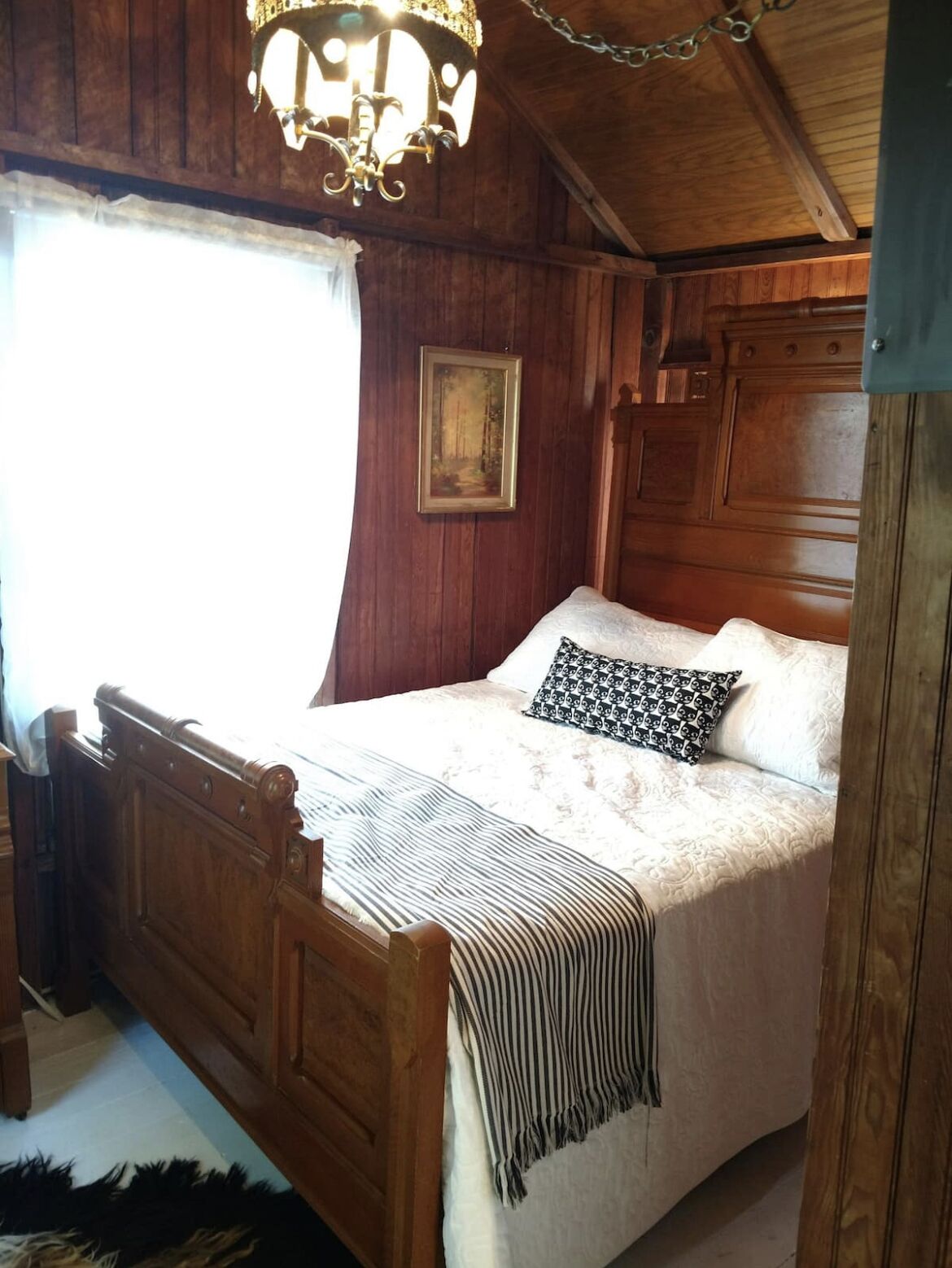 Transcendentalist Cottage on 6th St