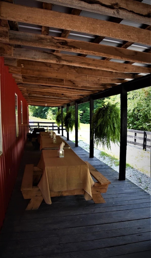 Outdoor dining