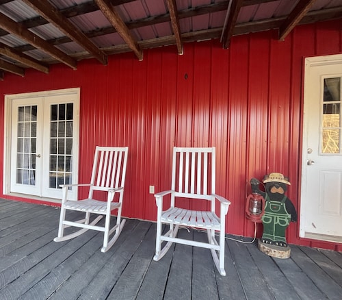 Secluded cabin located on 500 acres in the beautiful hills of Kentucky.
