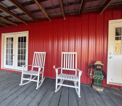 Secluded cabin located on 500 acres in the beautiful hills of Kentucky.
