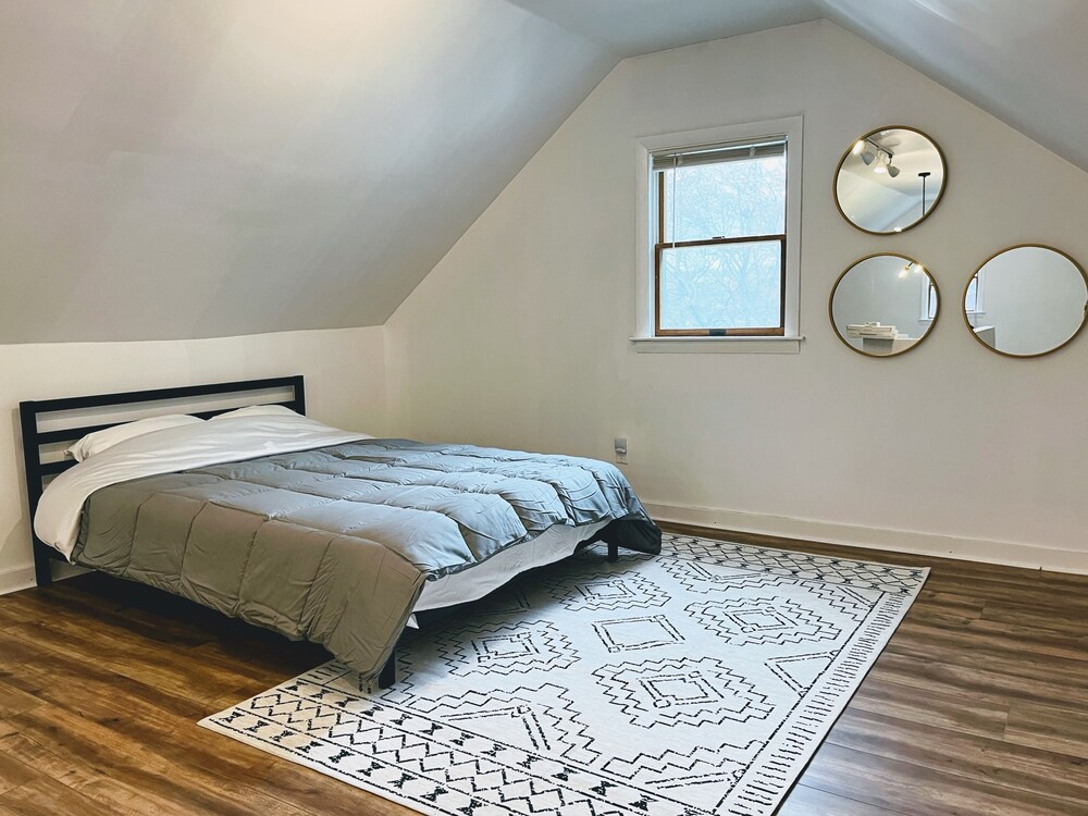 Waterfront Living in Niantic CT minutes from everything! East Lyme Vrbo