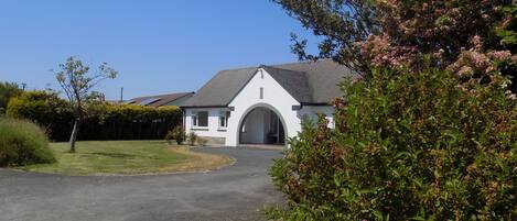 平房 | 住宿正面