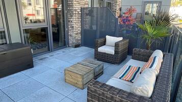 Classic Apartment, Private Bathroom | Terrace/patio