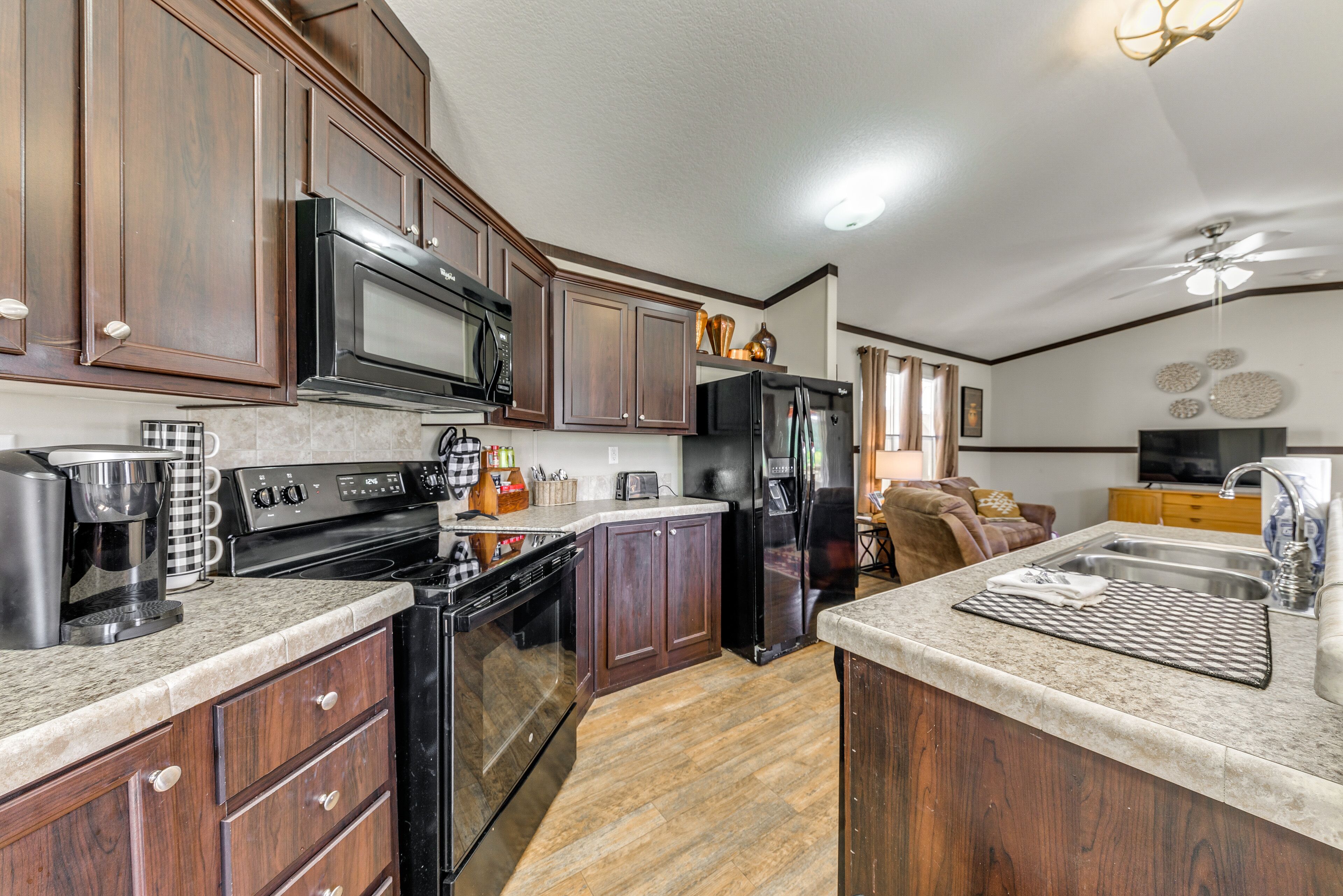 Charming Mayhill Escape w/ Mountain Views