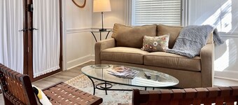 Best location! Baltimore Suite @ historic 1799 Inn