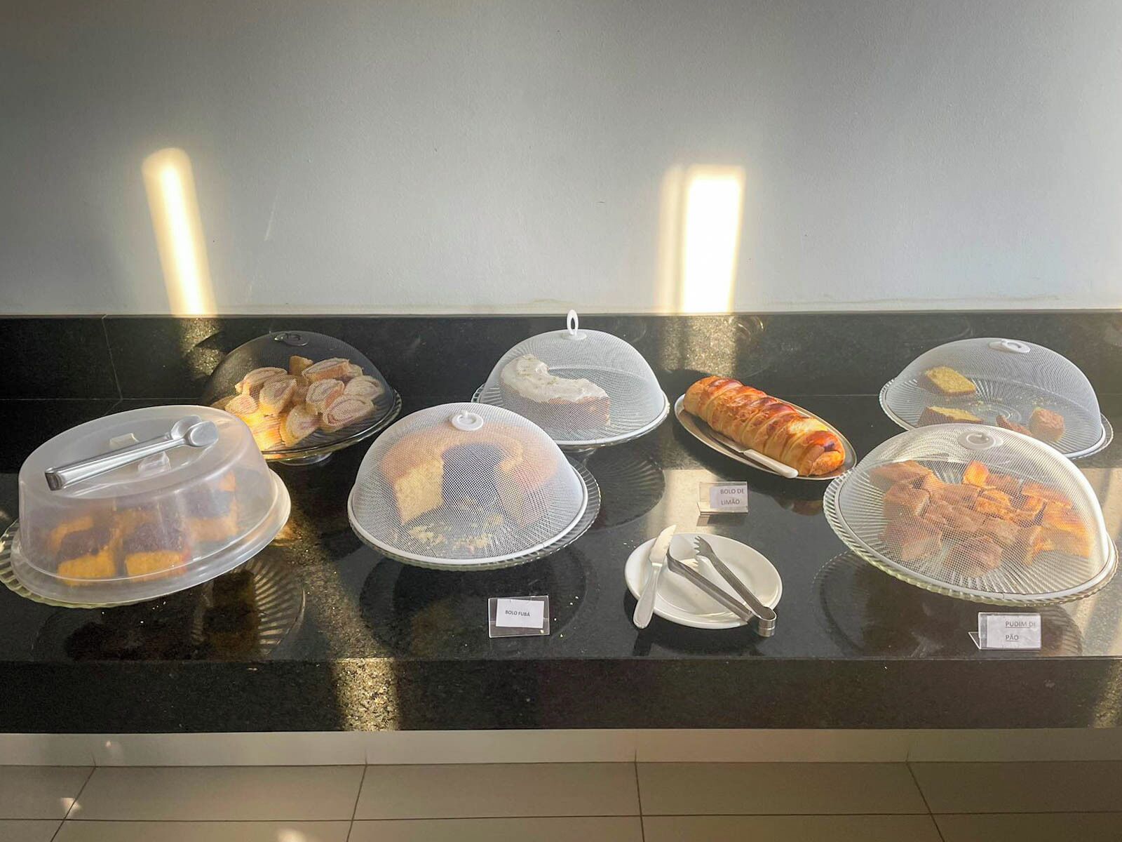 Tägliches inbegriffenes Frühstücksbuffet