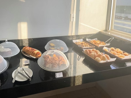 Desayuno buffet incluido todos los días