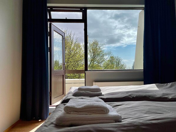 Superior Apartment | Free WiFi - Matkráin Apartments (Hveragerdi)