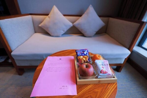 Unclassified image, 1 of 48, button - Huamei Hotel (Suijiang)
