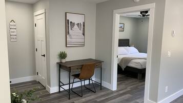 1 bedroom, desk, iron/ironing board, free WiFi