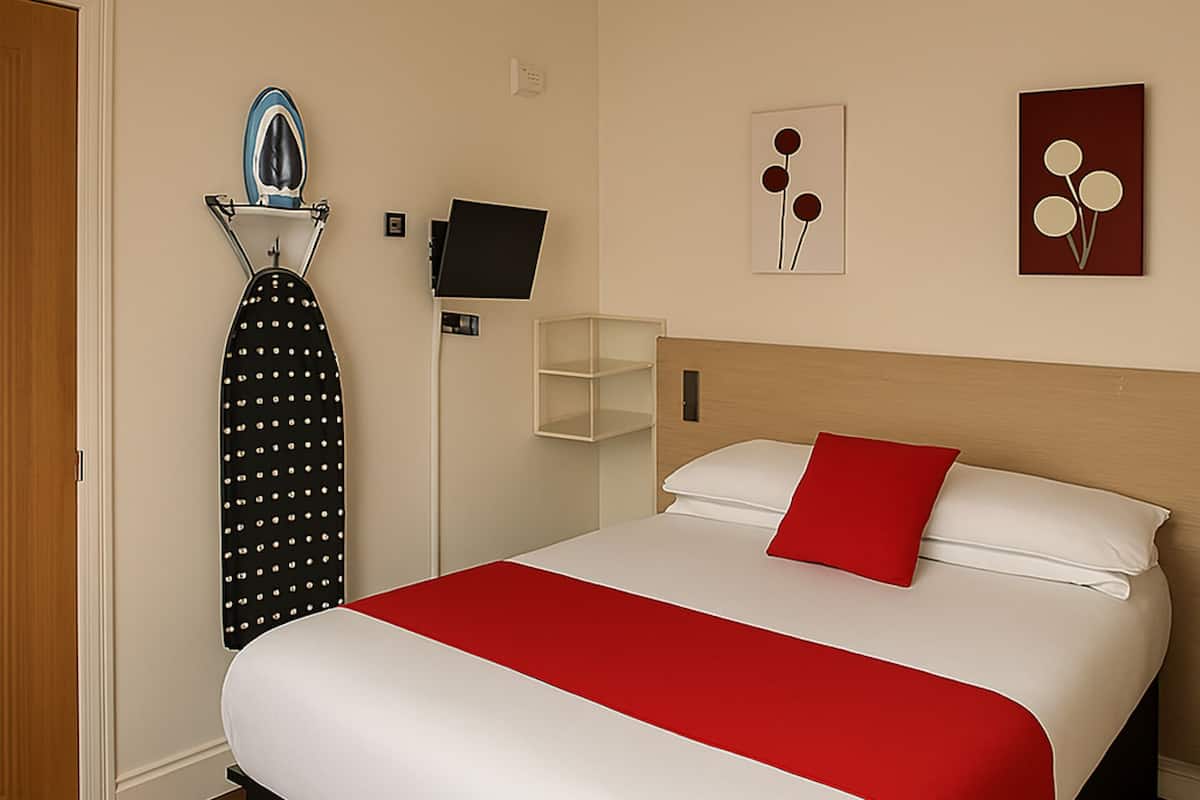 Basic-Doppelzimmer | Schreibtisch, Bügeleisen/Bügelbrett, kostenloses WLAN