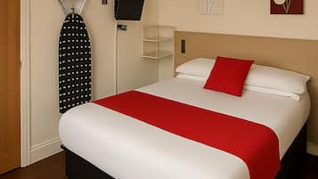 Habitación básica doble | Escritorio, tabla de planchar con plancha y wifi gratis