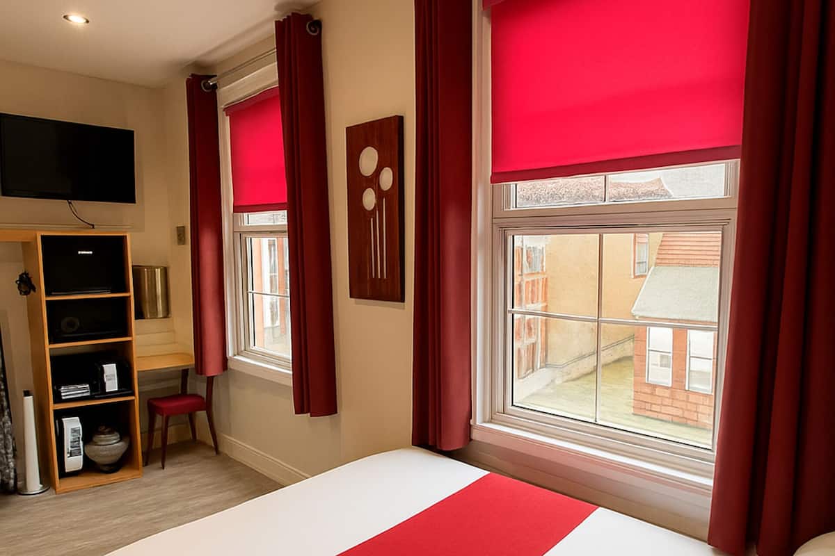 Basic-Doppelzimmer | Schreibtisch, Bügeleisen/Bügelbrett, kostenloses WLAN