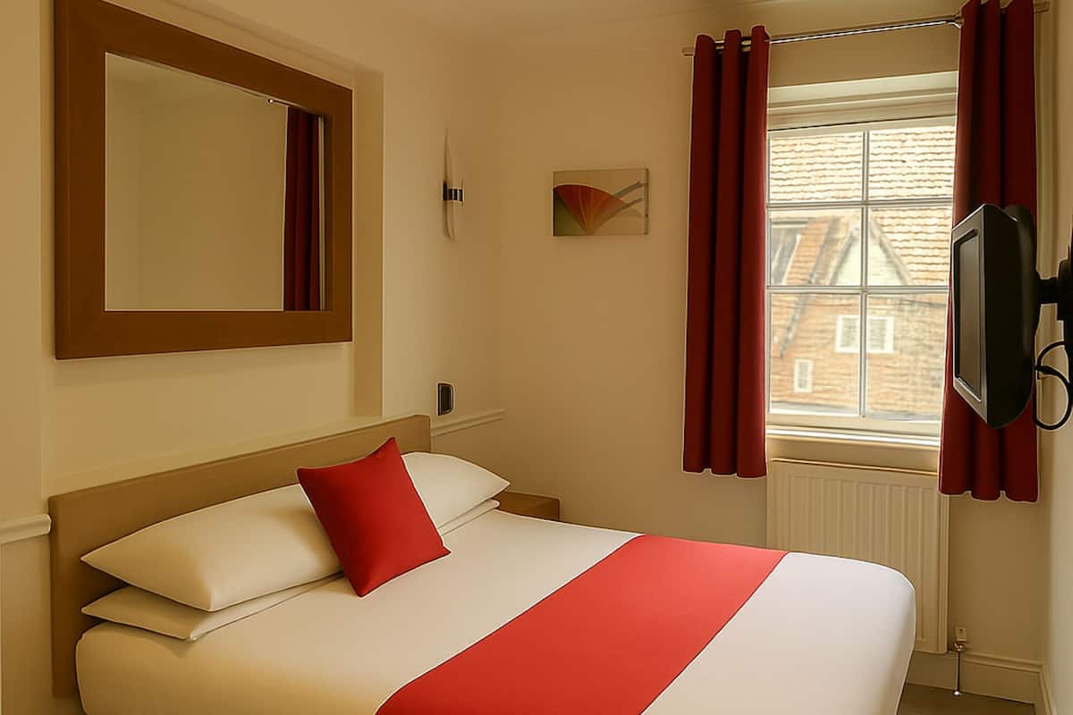 Standard-Vierbettzimmer | Schreibtisch, Bügeleisen/Bügelbrett, kostenloses WLAN