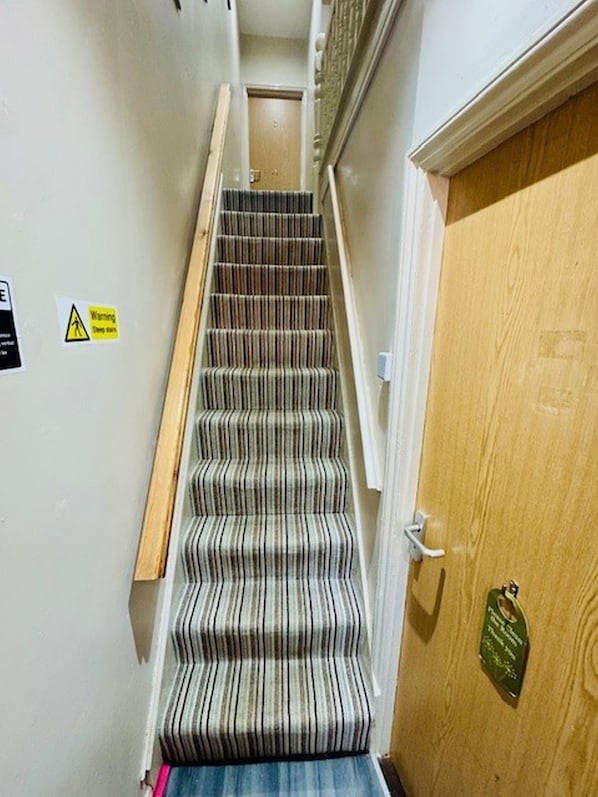 Basic-Doppelzimmer | Schreibtisch, Bügeleisen/Bügelbrett, kostenloses WLAN